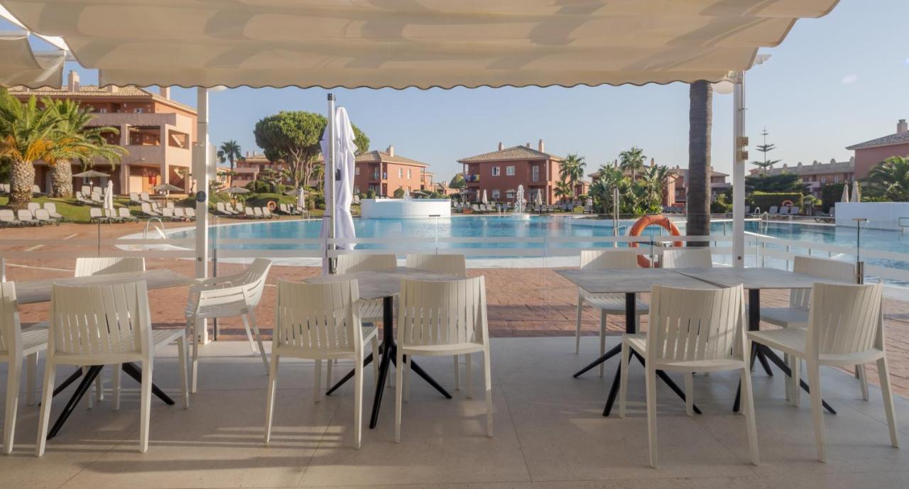 Aparthotel Ilunion Sancti Petri Chiclana de la Frontera Exterior foto